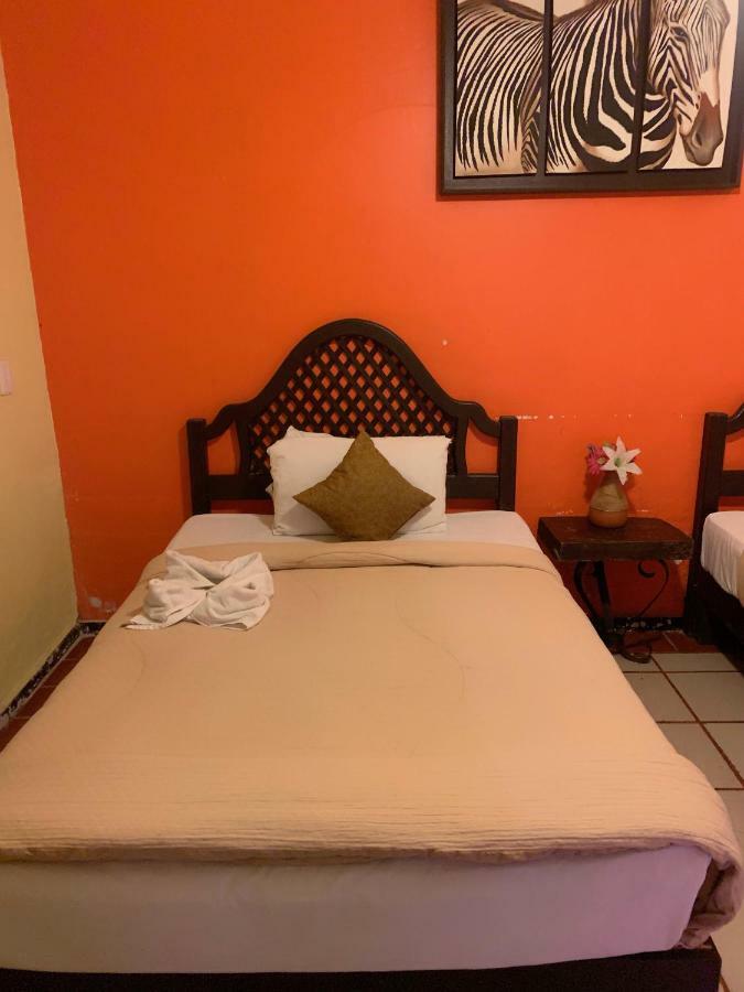 Hotel Mi Viejo Refugio Tlaquepaque Exterior foto